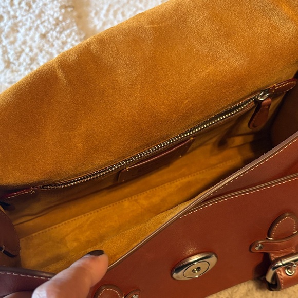 Coach Cargo Tabby Bag with Silver Hardware - Picture 3 of 7